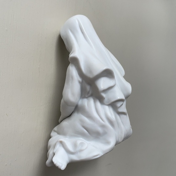 Mary Figure Avon Nativity Collectables 1981 - Picture 15 of 16